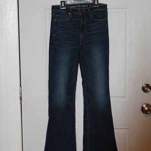 AE Super Stretch Super Hi-Rise Flare Jeans (Dark Wash) Size 8 Long